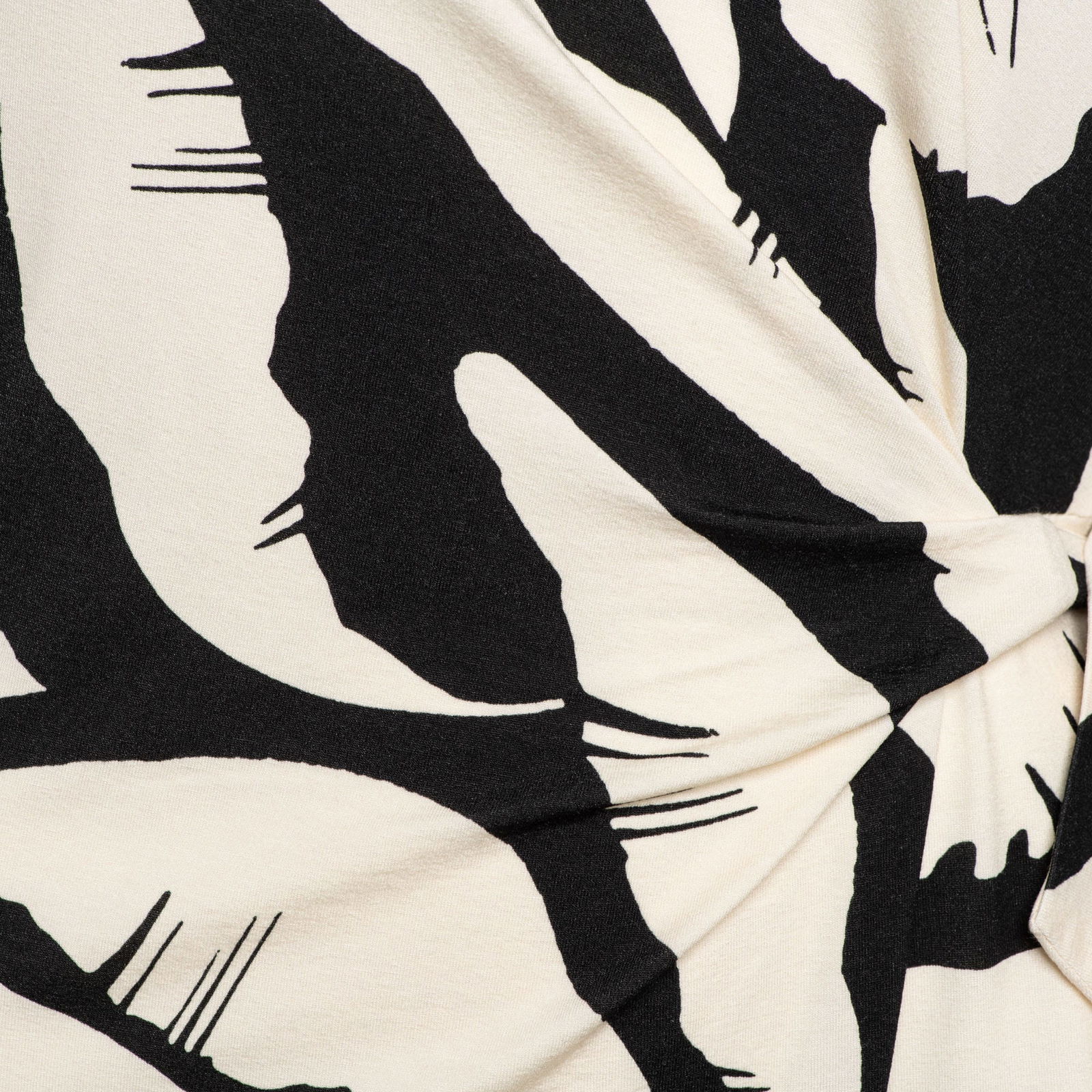 LIZZY BANANA LEAF A-Black multi